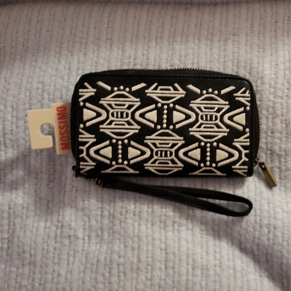 Black and white tribal wrist wallet - Picture 2 of 5